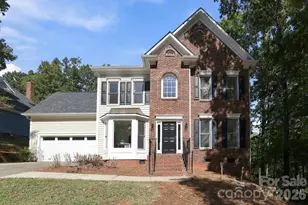410 Whitefriars Ln, Matthews, NC 28105 - Photo 1