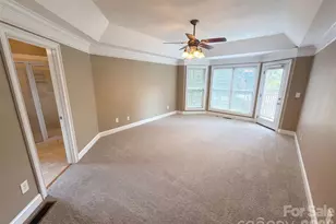 9721 Arlington Oaks Dr, Charlotte, NC 28227 - Photo 4