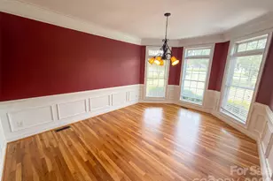 9721 Arlington Oaks Dr, Charlotte, NC 28227 - Photo 6