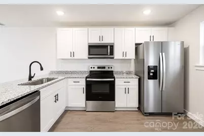 105-107 8th Avenue Drive SE #1, Hickory, NC 28601 - Photo 2