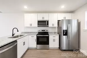 105-107 8th Ave Dr SE, Hickory, NC 28601 - Photo 2