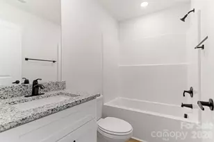 105-107 8th Ave Dr SE, Hickory, NC 28601 - Photo 8