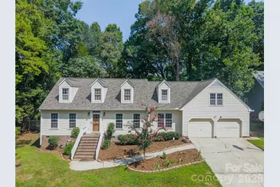 5815 Chapel Creek Court, Charlotte, NC 28226 - Photo 2