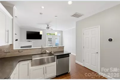 312 Park Square Place, Matthews, NC 28105 - Photo 10