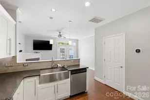 312 Park Square Pl, Matthews, NC 28105 - Photo 10