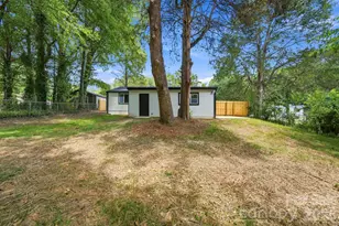 8114 Holly Hill Rd, Charlotte, NC 28227 - Photo 18