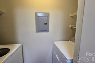 9811 Campus Walk Ln, Charlotte, NC 28262 - Photo 6