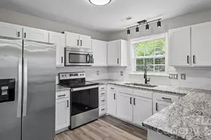 3320 Whitebridge Ln, Charlotte, NC 28262 - Photo 20