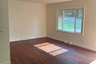 2334 Senior Dr, Charlotte, NC 28216 - Photo 2