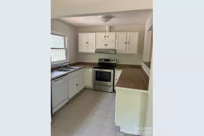 2334 Senior Drive, Charlotte, NC 28216 - Photo 6
