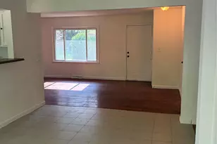 2334 Senior Dr, Charlotte, NC 28216 - Photo 4