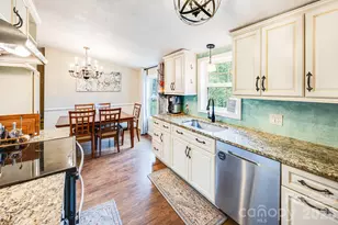 105 Short Meadow Dr, Candler, NC 28715 - Photo 10