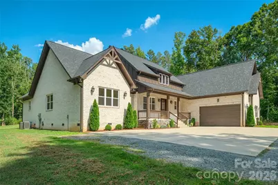9401 Deer Run Road, Waxhaw, NC 28173 - Photo 2