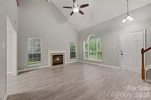 8722 Woodhill Manor Ct, Charlotte, NC 28215 - Photo 2
