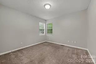 8722 Woodhill Manor Ct, Charlotte, NC 28215 - Photo 8