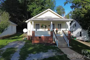 44 Ellis St, Marion, NC 28752 - Photo 2