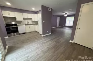 1920 Countrymens Ct, Charlotte, NC 28210 - Photo 2