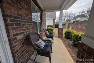 20207 Colony Point Ln, Cornelius, NC 28031 - Photo 2
