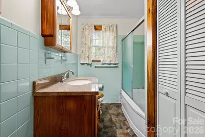 1751 W Nc 10 Highway, Newton, NC 28658 - Photo 24