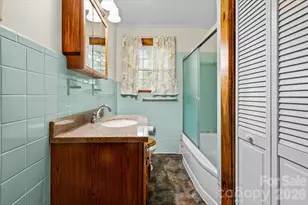 1751 W Nc 10 Hwy, Newton, NC 28658 - Photo 24