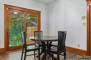 1606 Olmsted Dr, Asheville, NC 28803 - Photo 16