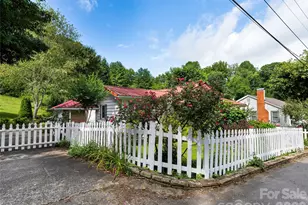 152 E Marshall St, Waynesville, NC 28786 - Photo 30