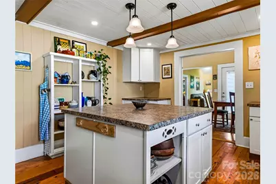 152 E Marshall Street, Waynesville, NC 28786 - Photo 8