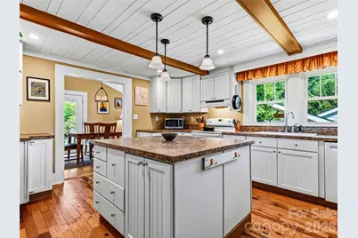 152 E Marshall Street, Waynesville, NC 28786 - Photo 6