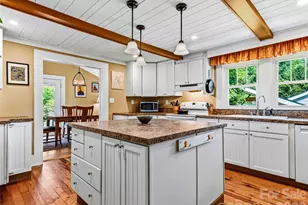152 E Marshall St, Waynesville, NC 28786 - Photo 6