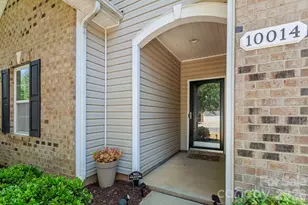 10014 Goose Landing Dr, Charlotte, NC 28269 - Photo 2