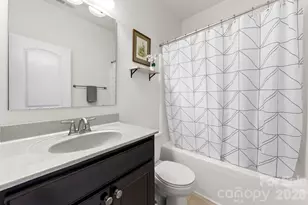 10014 Goose Landing Dr, Charlotte, NC 28269 - Photo 16