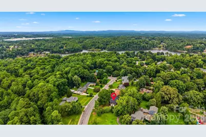 1756 12th Street Drive NW, Hickory, NC 28601 - Photo 38
