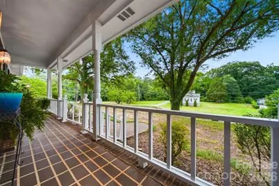 1756 12th Street Drive NW, Hickory, NC 28601 - Photo 4