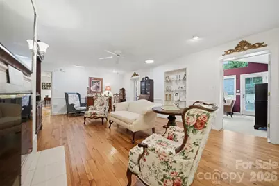 1756 12th Street Drive NW, Hickory, NC 28601 - Photo 8