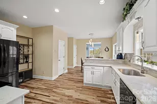 36 Ivy Cove Rd, Fairview, NC 28730 - Photo 12