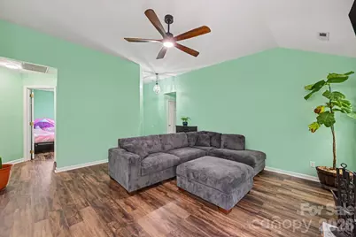 1906 Stonewyck Avenue, Kannapolis, NC 28081 - Photo 8