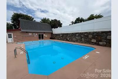 227 Cranbrook Circle, Hendersonville, NC 28792 - Photo 38