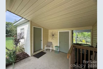227 Cranbrook Circle, Hendersonville, NC 28792 - Photo 6