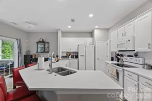 9114 Beaver Brook Way, Charlotte, NC 28277 - Photo 16