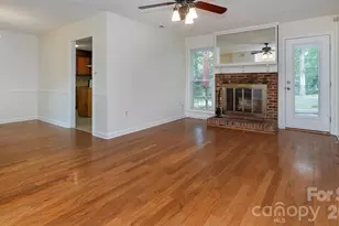 5209 Birchbark Ln, Charlotte, NC 28227 - Photo 4