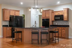 125 Craggy St, Black Mountain, NC 28711 - Photo 22