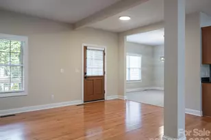 125 Craggy St, Black Mountain, NC 28711 - Photo 10
