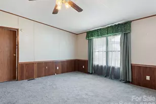 39 Spruce St, Waynesville, NC 28786 - Photo 8