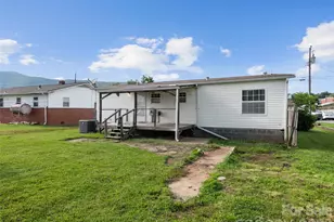 39 Spruce St, Waynesville, NC 28786 - Photo 24