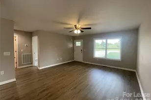 605 Frank St, Kannapolis, NC 28081 - Photo 2