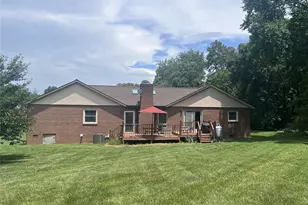 220 Sherwood Dr, Taylorsville, NC 28681 - Photo 2