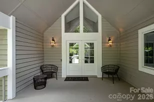 128 Overlook Dr, Flat Rock, NC 28731 - Photo 2