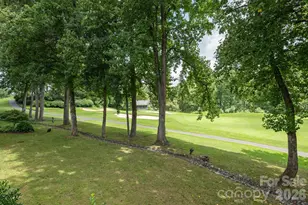128 Overlook Dr, Flat Rock, NC 28731 - Photo 10