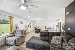 1003 Adams St, Statesville, NC 28677 - Photo 4