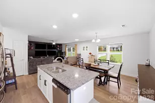 1003 Adams St, Statesville, NC 28677 - Photo 12
